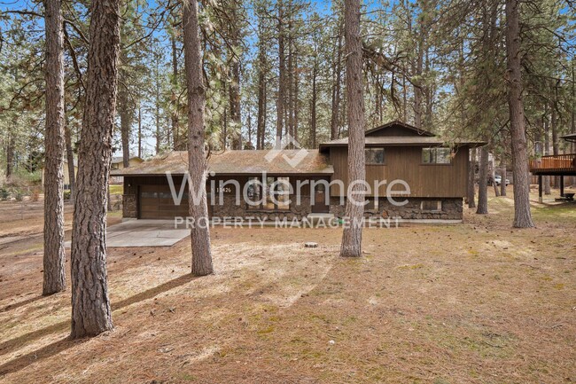 Country Living Multi Level in Ponderosa - Country Living Multi Level in Ponderosa House