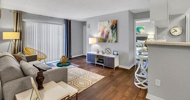 Courtney Cove Apartment Homes