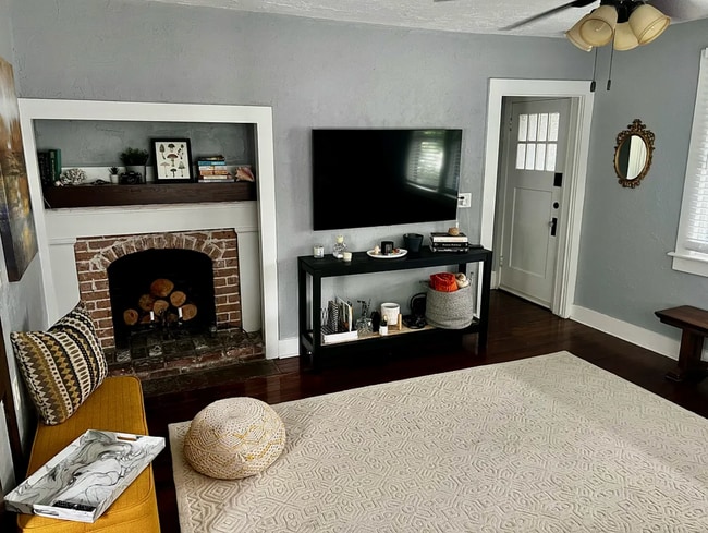 Photo - 1531 Hough St