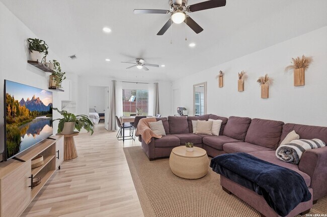 Photo - 2829 Wyoming St