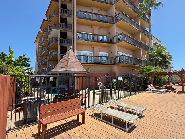 Photo - 4901 Laguna Blvd Unit 304