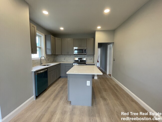 Building Photo - 44 Ashley St Rental