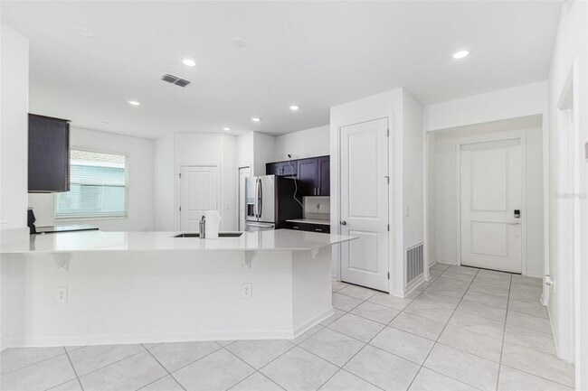 Photo - 1121 Deepwater Cir