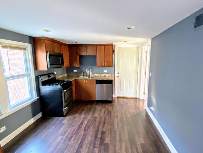 4610 N Harding Ave Unit 2