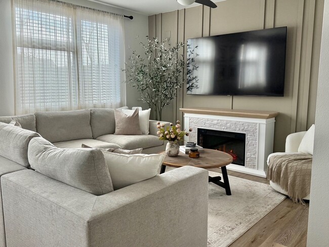 2 bed 2 bath with Island and Office