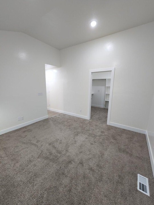 Photo - 412 S 800 W St