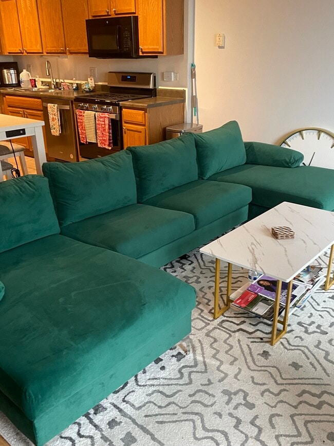 Photo - 1000 E 53rd St Unit 1000 Condo