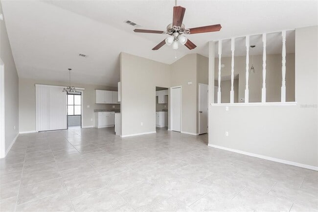 Photo - 604 Basingstoke Ct