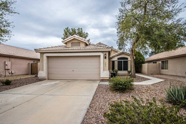 Photo - 151 W Jasper Dr