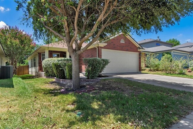 Photo - 5605 Bentsen Ln