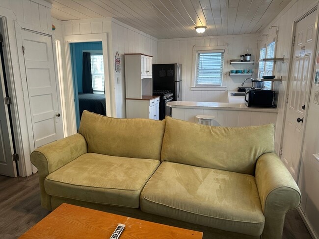 19 M St Unit 4