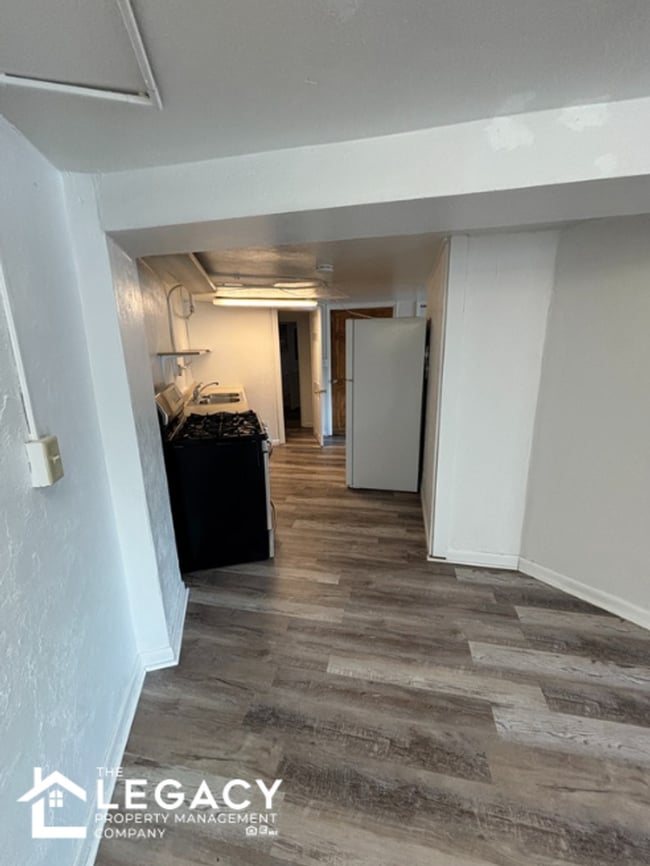 Photo - 604 E 2nd St Unidad 2