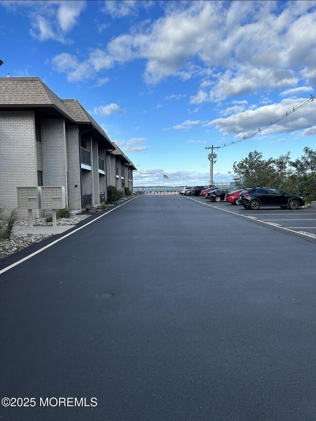 Photo - 330 Shore Dr Unidad B11