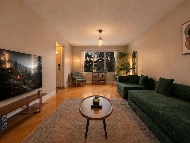 Photo - 813-868 68 Ave SW Unit SI ID1539511P