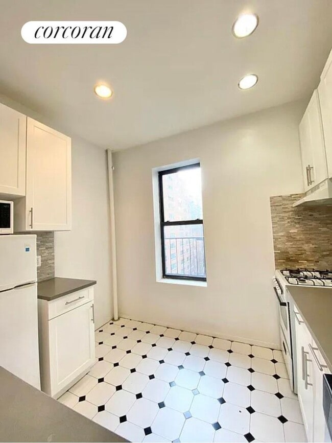 Photo - 1235 1st Ave