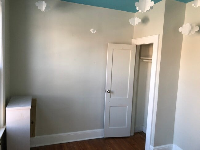 Building Photo - 109 Cummings St Unit 109 Cummings street #2 Rental