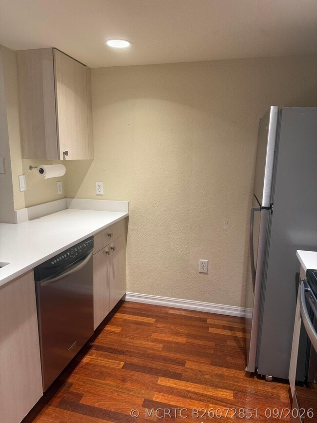 Building Photo - 1801 N Flagler Dr Unit 418