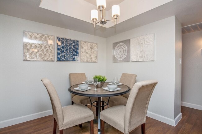 Photo - Sun Creek Apartments