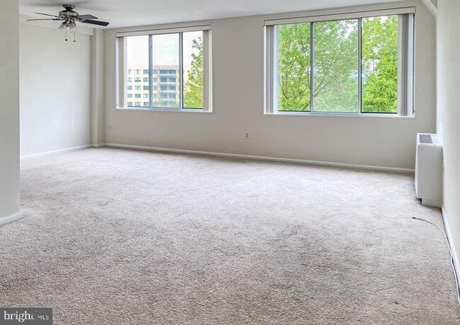 Photo - 6631 Wakefield Dr Unit 707