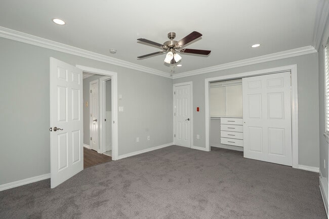 Photo - Fairfield Knolls at West Babylon