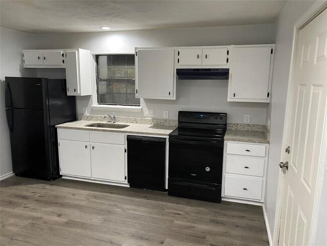 Photo - 309 S Avenue C Ave