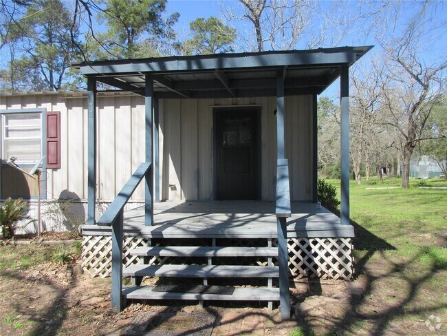 Building Photo - 33 Hall Dr N Rental