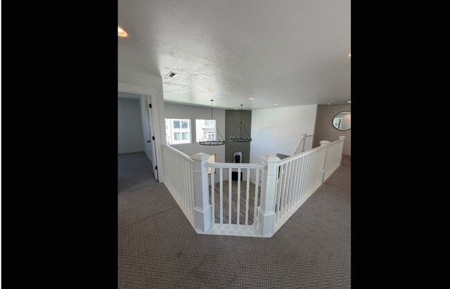 Photo - 98 S Serrata Ln