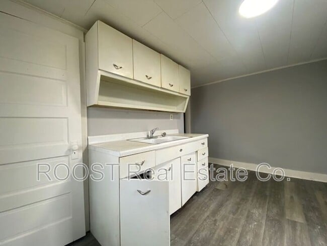 Photo - 1606/1608 W High St.