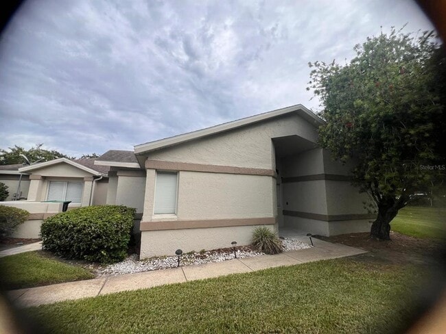 Photo - 535 Azinger Cir