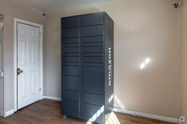 Amazon Lockers