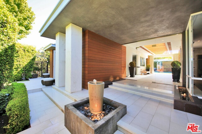 Photo - 3054 Elvido Dr