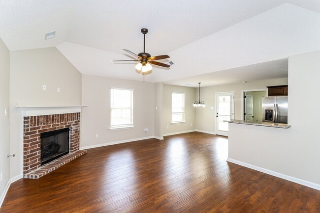 Photo - 1075 Carib Loop W