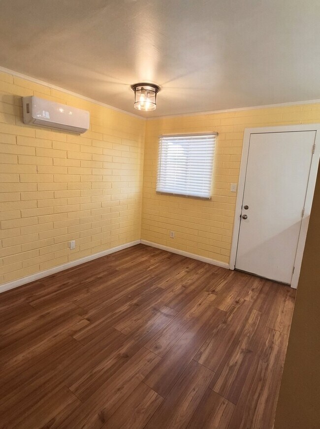 256 W Kelso St Unit A