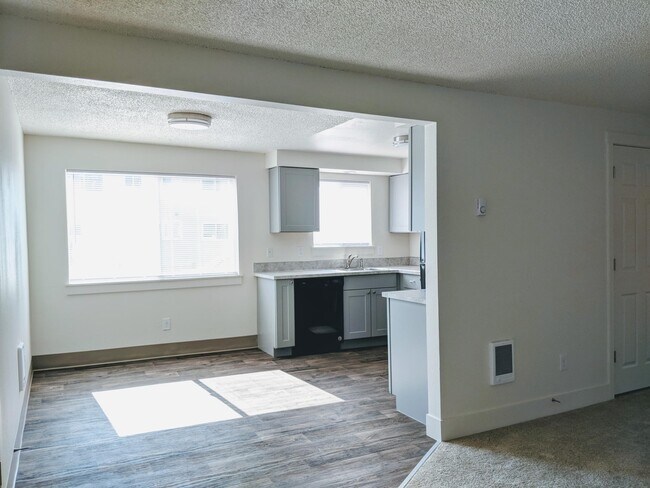 Photo - Woodland Heights Apartments