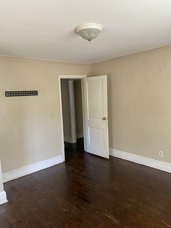 Photo - 712 North St