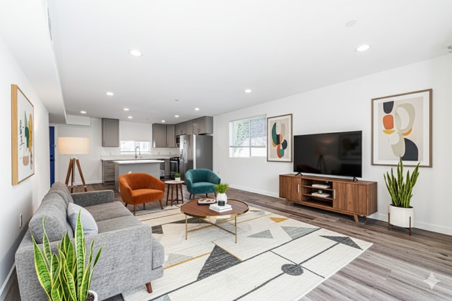 Building Photo - 1119 N Berendo St Unit #1121 1/2