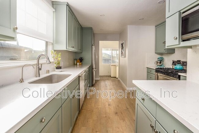 Photo - 4820 Lorraine Dr