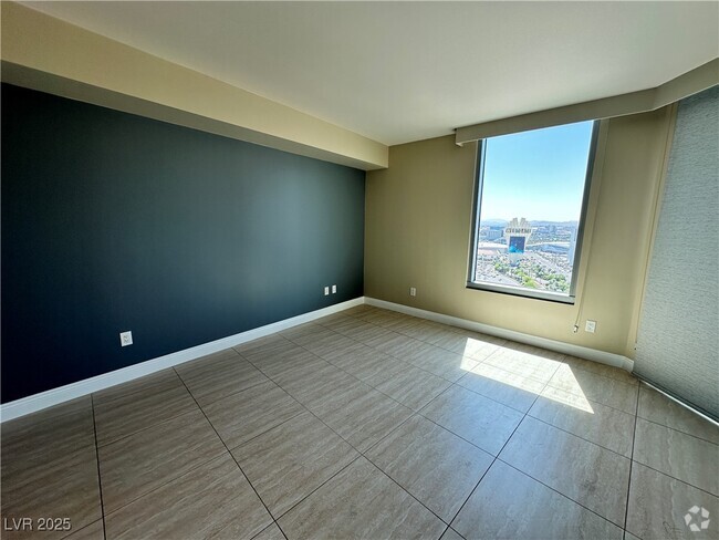 Building Photo - 222 Karen Ave Unit 2505 Rental