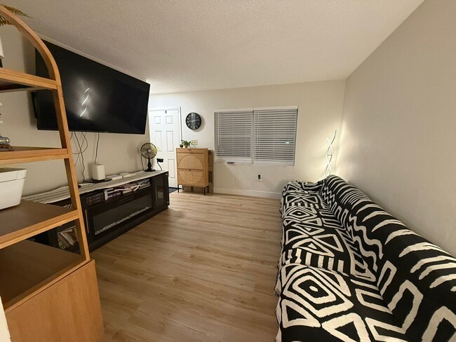 Photo - 1016 SW 62nd Ter Unidad A