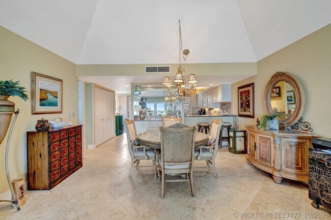 1555 NE Ocean Blvd Unit 402
