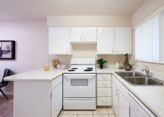Photo - 1367-69 Martin Riverside Unit 1367