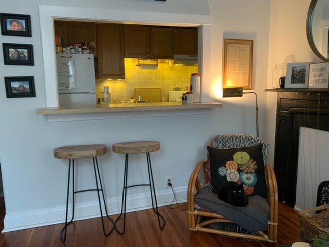 Photo - Fourth and Spring