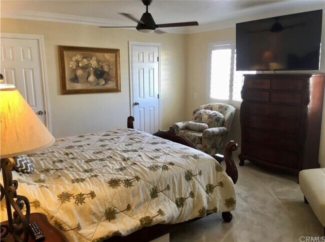 Photo - 1909 Delaware St