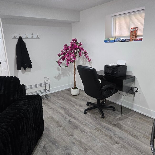 Building Photo - 7446 S Luella Ave Unit Bsm