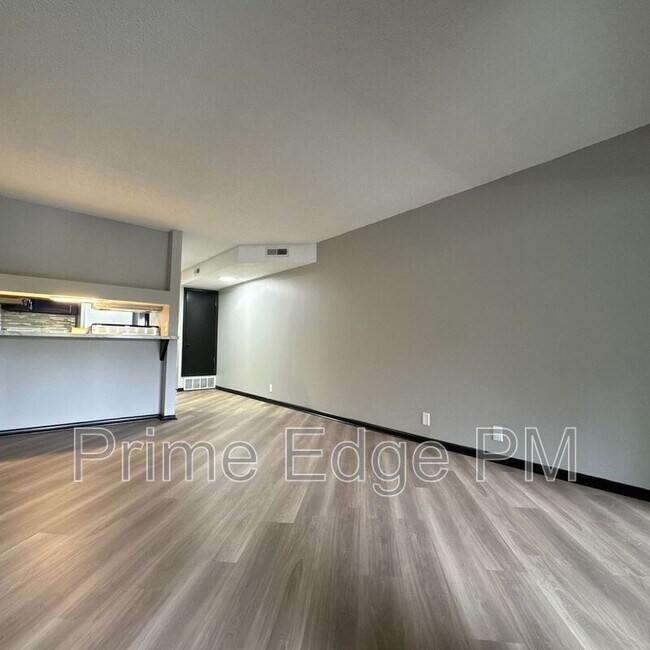 Photo - 1121 N 28th St