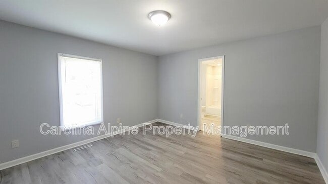 Photo - 215 Foy Ave