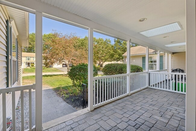 Photo - 7 Dunnhill Dr