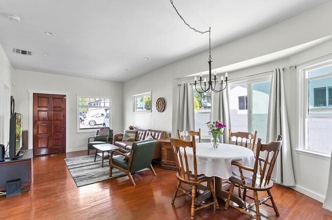 Photo - 6922 Greeley St