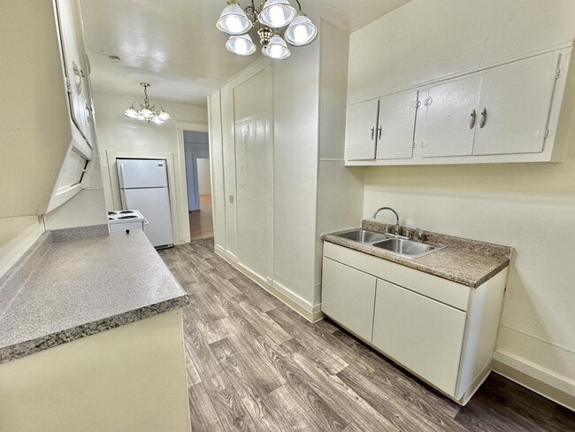Photo - 255 S Jackson St Apartment Unit 1