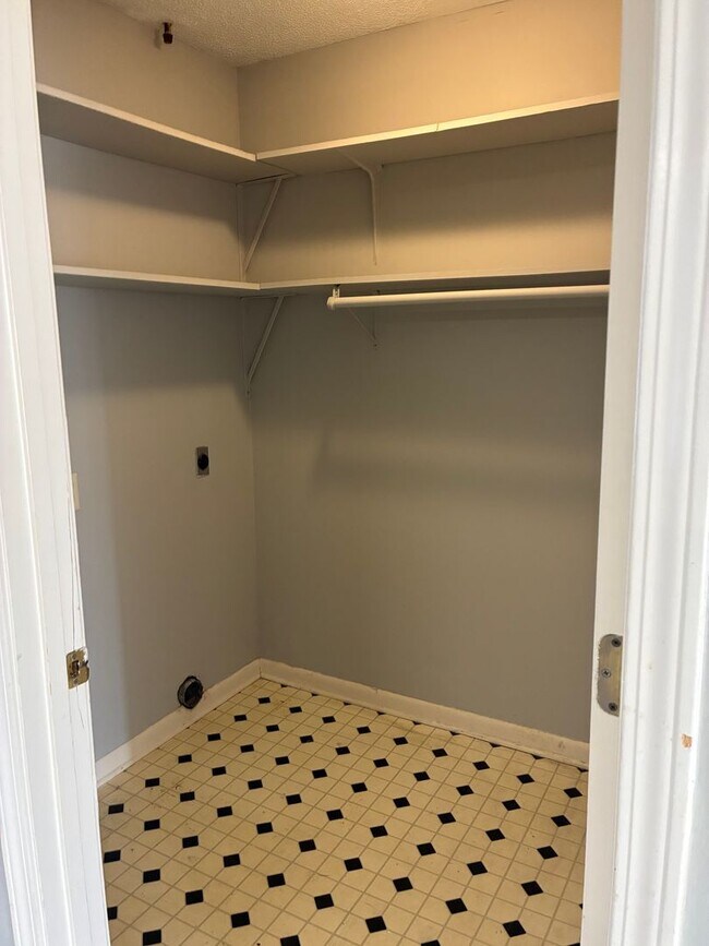 Photo - Comfortable West End Home